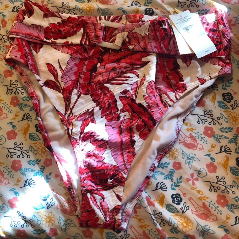 Jessica Simpson swimsuit bottom size Large